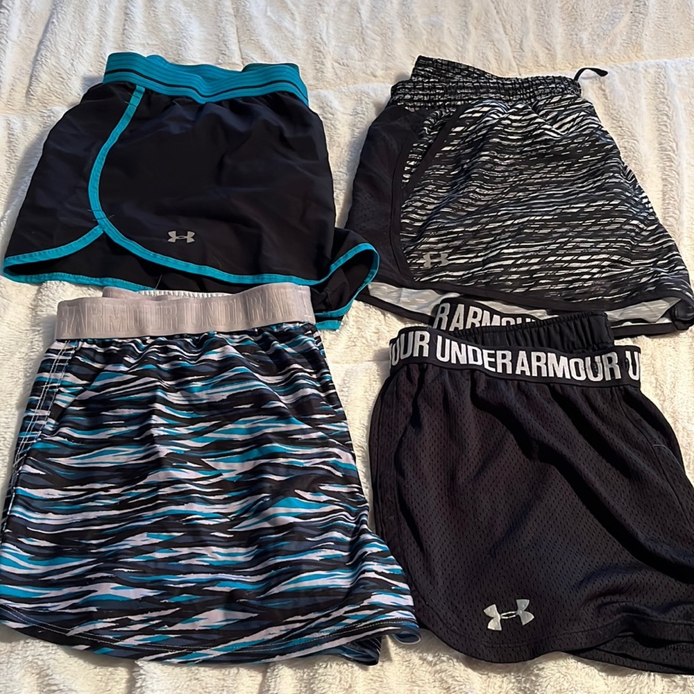 Under Armour shorts bundle - Women’s L/XL - Like New
